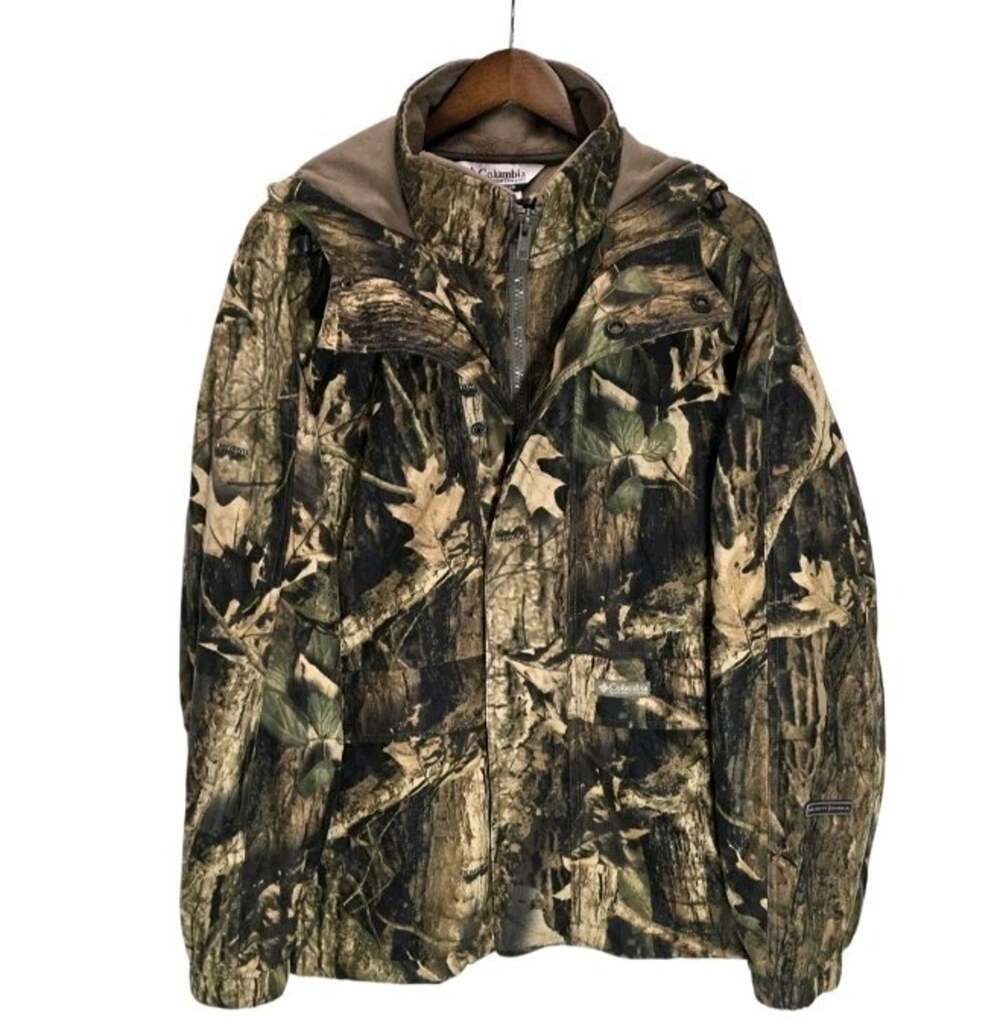 Vintage Columbia Mens L Timberwolf Camo Silent Shell Hunting Jacket HM 7099